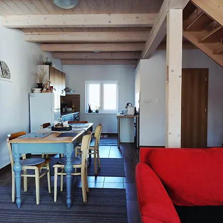 Nad Hladinou Holiday home *